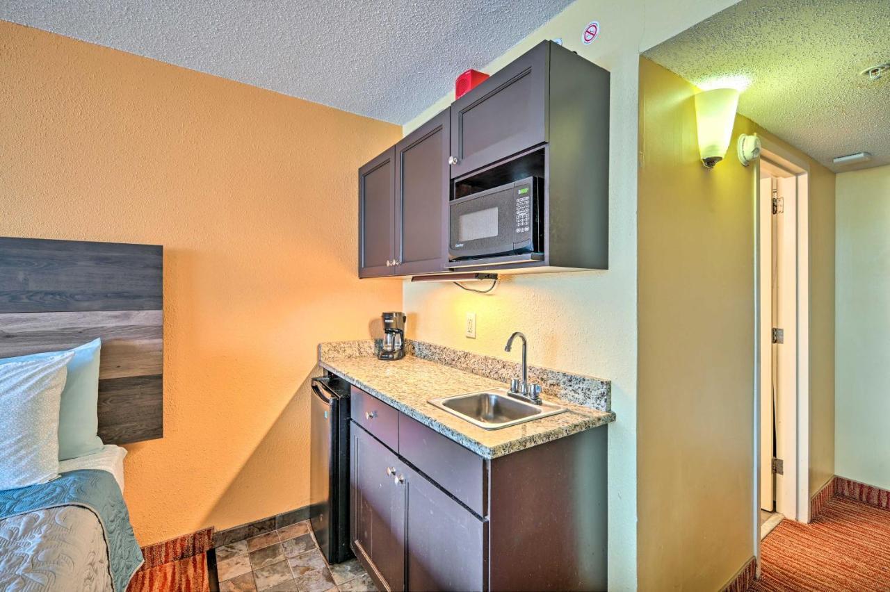 Convenient Myrtle Beach Studio With Balcony! エクステリア 写真